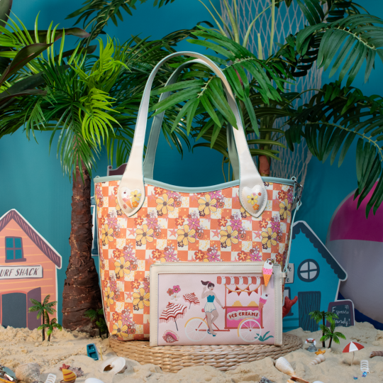 Vendula Sands Reversible Tote and Pouch