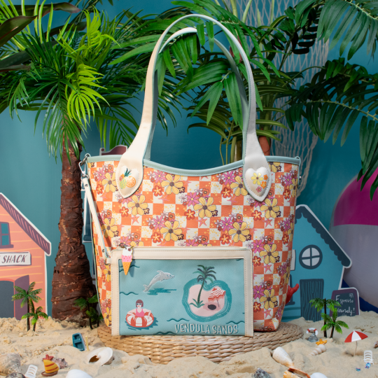 Vendula Sands Reversible Tote and Pouch