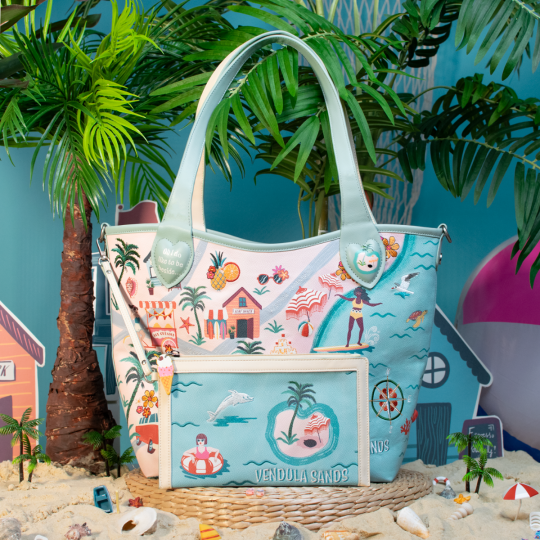 Vendula Sands Reversible Tote and Pouch